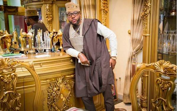 Naira Abuse: Lagos socialite E-Money freed after EFCC questioning