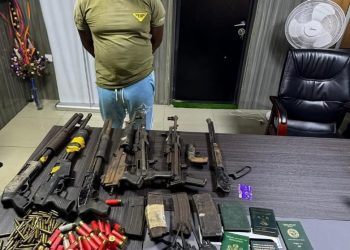 Police arrest notorious “hired killer and head of killers gang and cultist kingpin” Wasiu Akinwade in Lagos, recover arms, ammunition