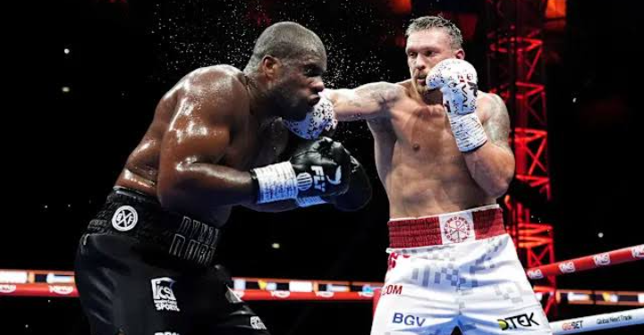 Oleksandr Usyk knocks out Daniel Dubois to become undisputed World Heavyweight Champion