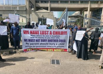 Parents protest in Abuja over unpaid student scholarships