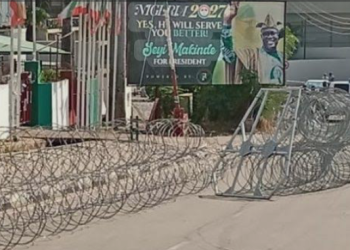 Factional War: Police seal off PDP 