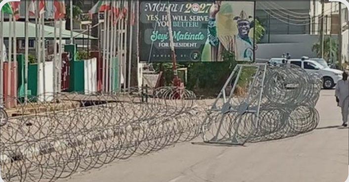 Factional War: Police seal off PDP