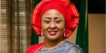 Presidency’s mgt of Buhari’s burial stopped relatives, wives, grandchildren that filled Villa — Aisha