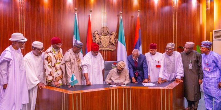 Tinubu signs Executive Order for direct remittance of oil, gas revenue to federation account