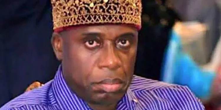 Gunmen attack Amaechi’s convoy, burn ADC office in Rivers
