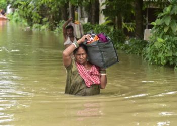 Over 100 reported dead in India floods