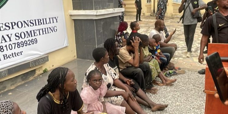 Kogi police rescue 16 kidnap victims after intense gun battle, kill several abductors