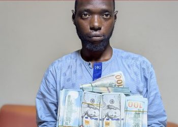 EFCC begins probe of suspect arrested with fake $212,200 in Kano