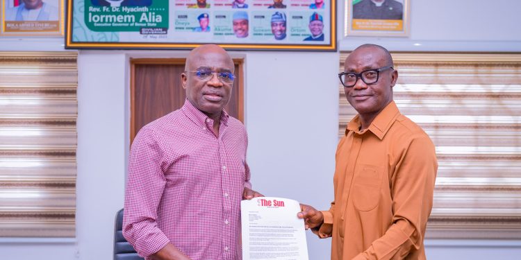 Governor Alia eeceives letter of nomination as The Sun’s Governor of the Year